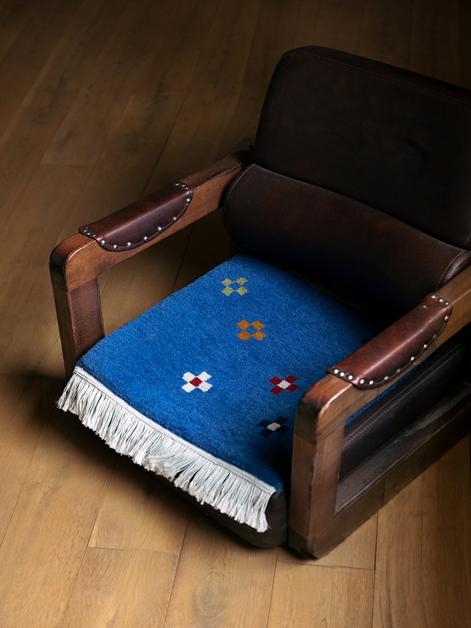 Sayol Cross Pattern Handmade Tibetan Rug (Pre-Order)
