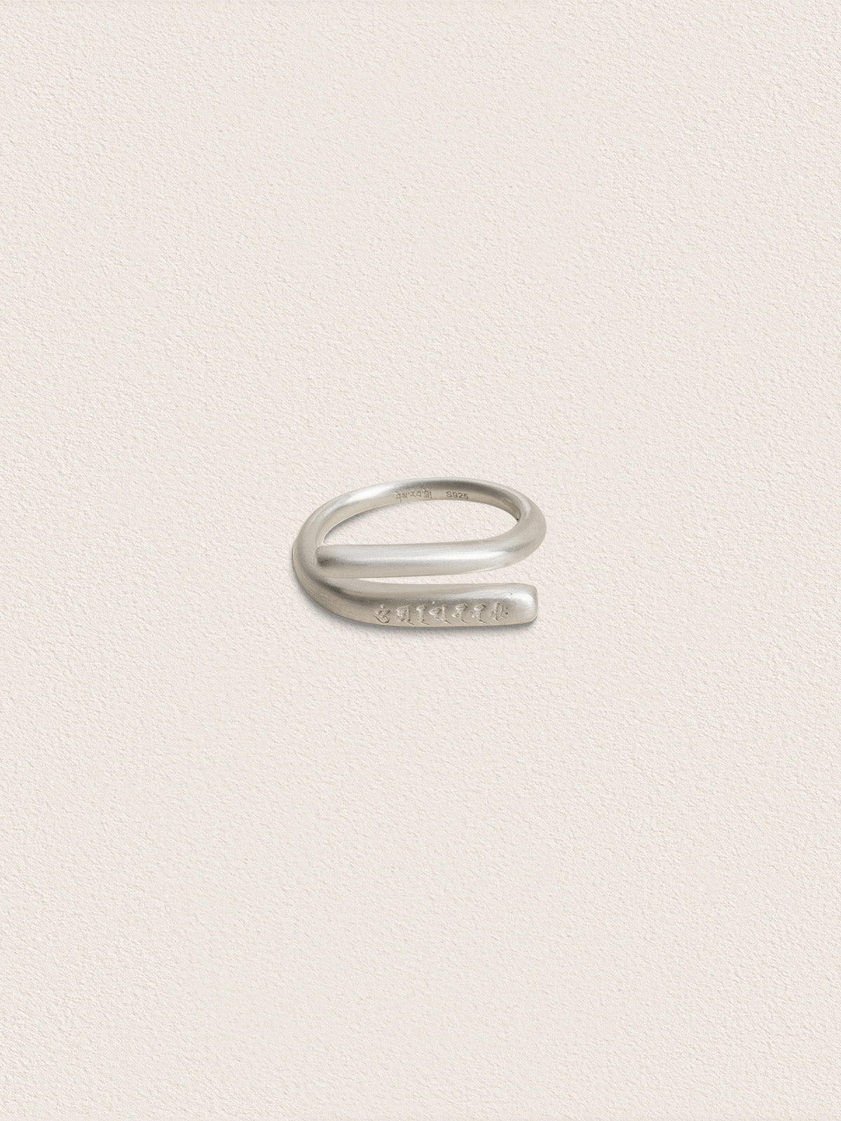 Traditional Pure Silver Minimalist Ring