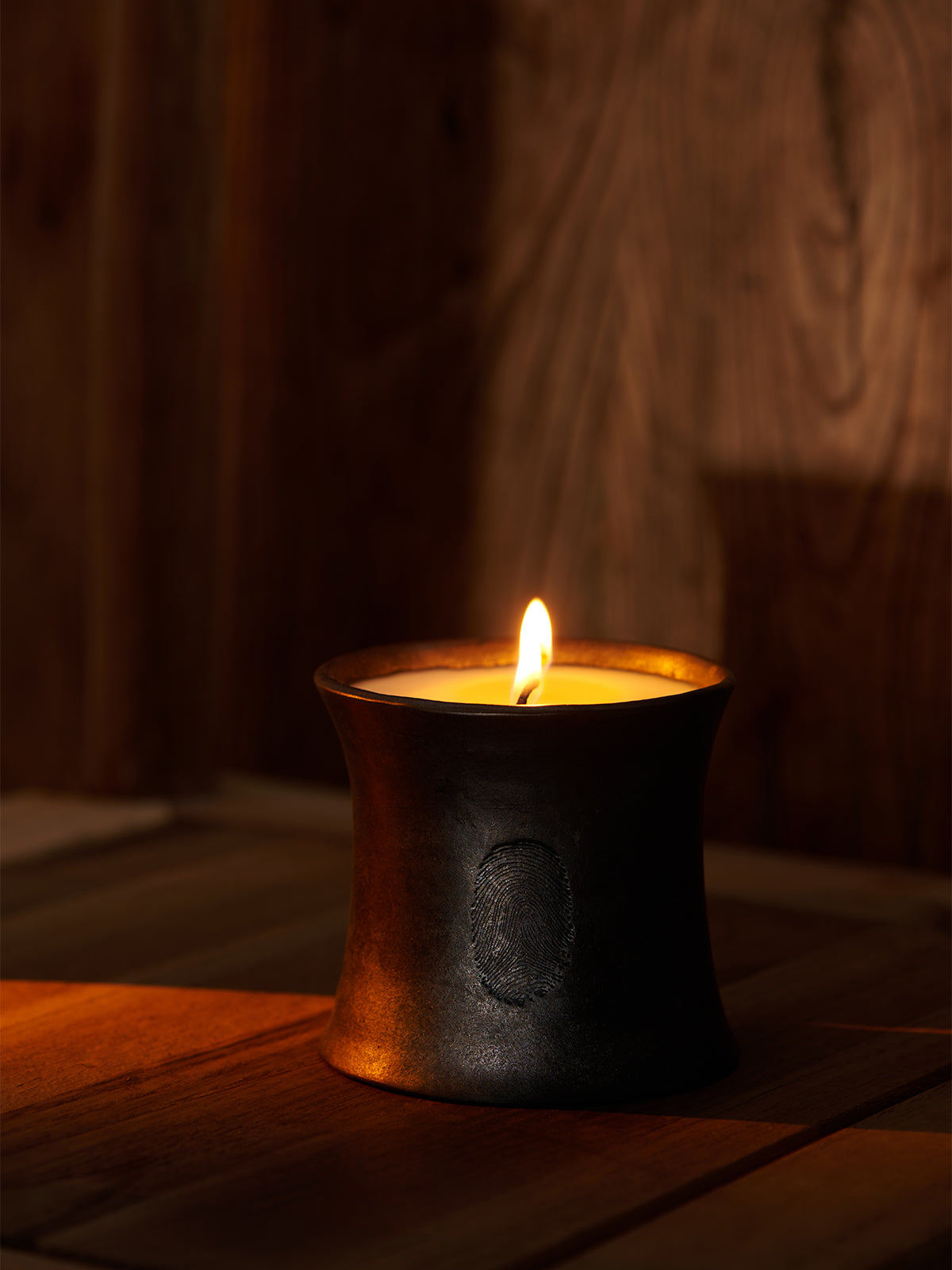 Black Pottery Handcrafted Aromatherapy Candle