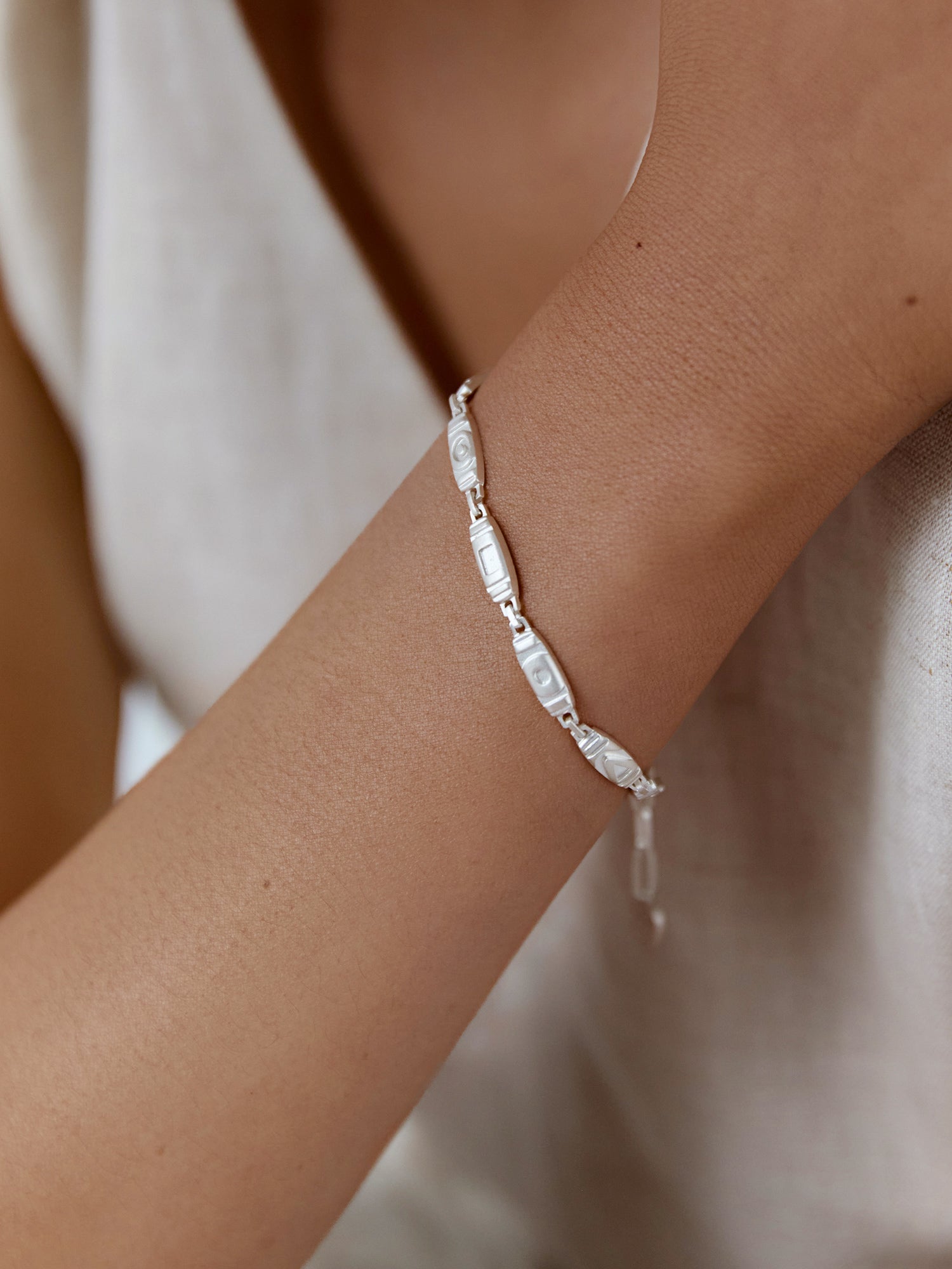 Dzi Pattern 925 Silver Bracelet
