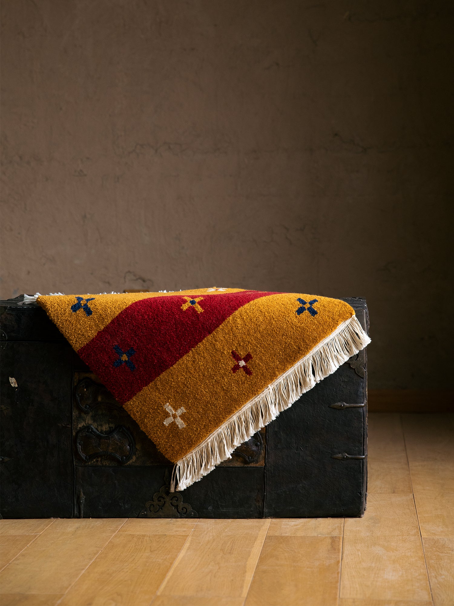 Sayol Cross Pattern Handmade Tibetan Rug (Pre-Order)
