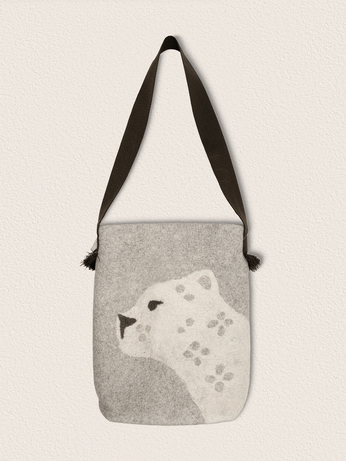 Snow Leopard Handmade Wool Felt Shoulder Bag（Pre-Order）