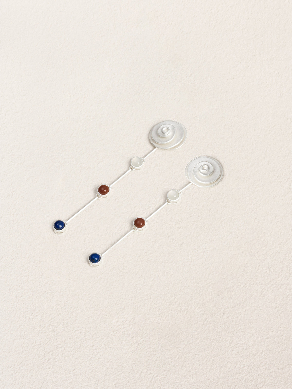 Tricolor Gem Conch Earrings