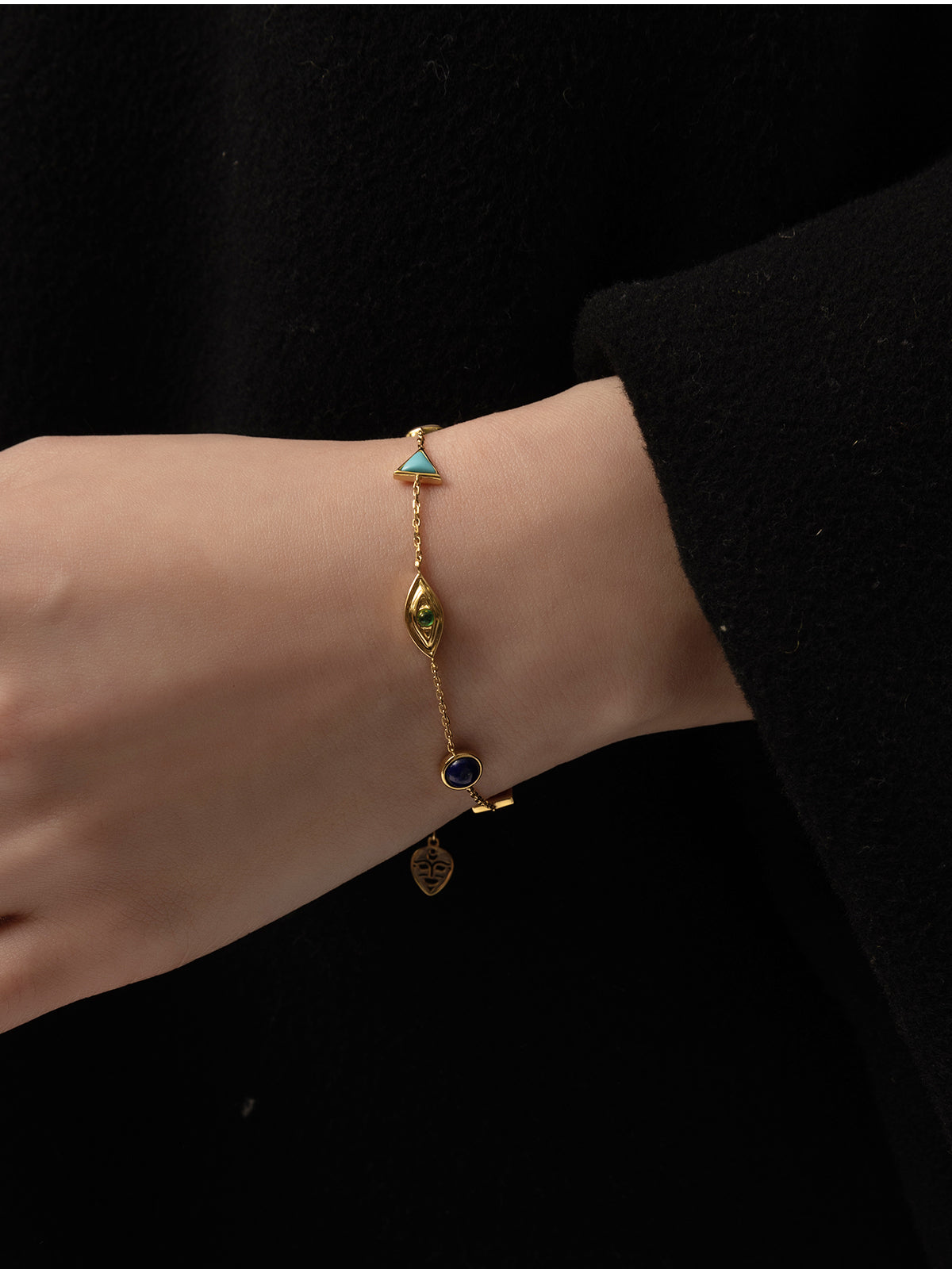 Zhi Rgyas Dbang Drag-Emerald Bracelet