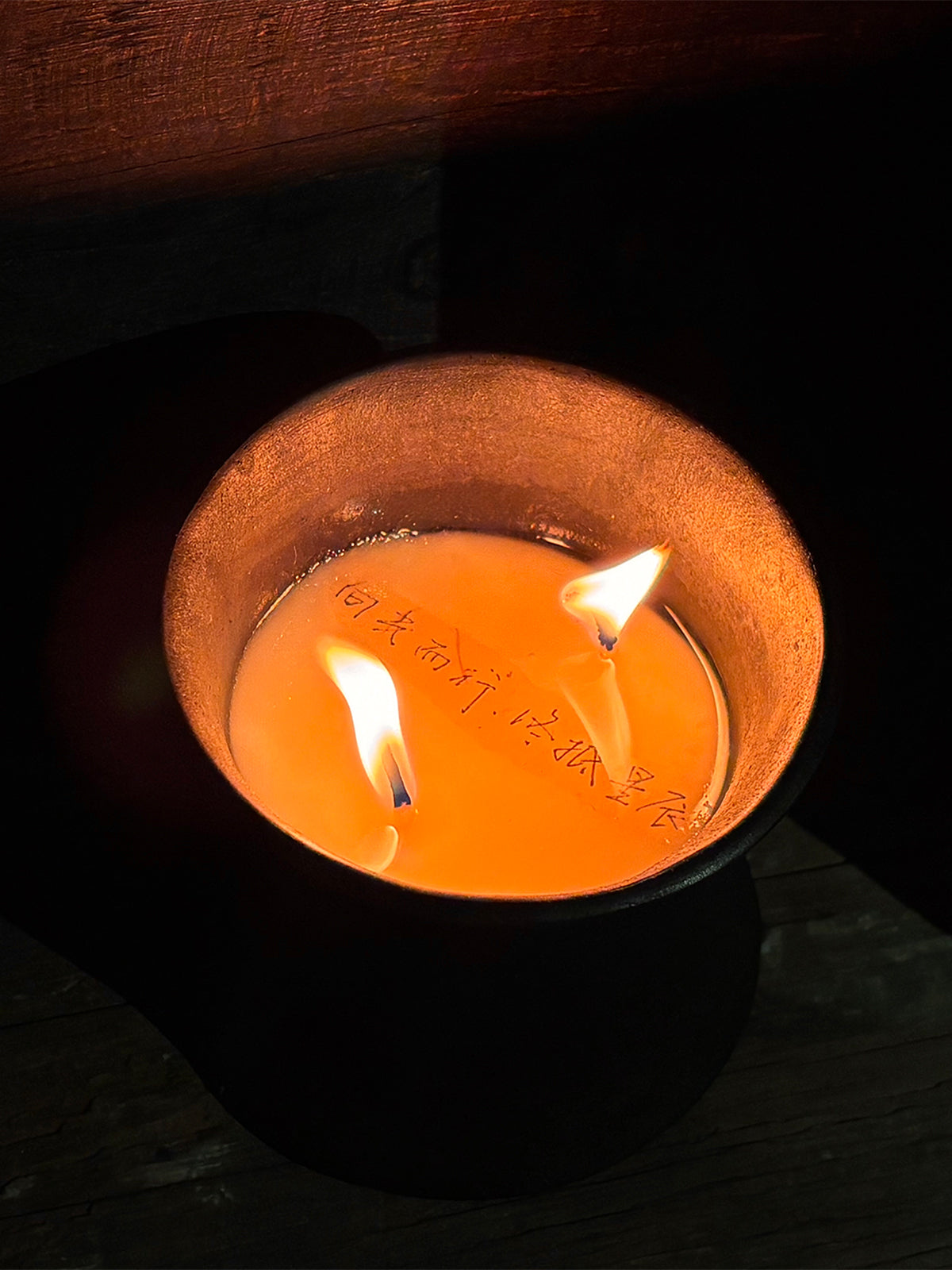 Black Pottery Handcrafted Aromatherapy Candle