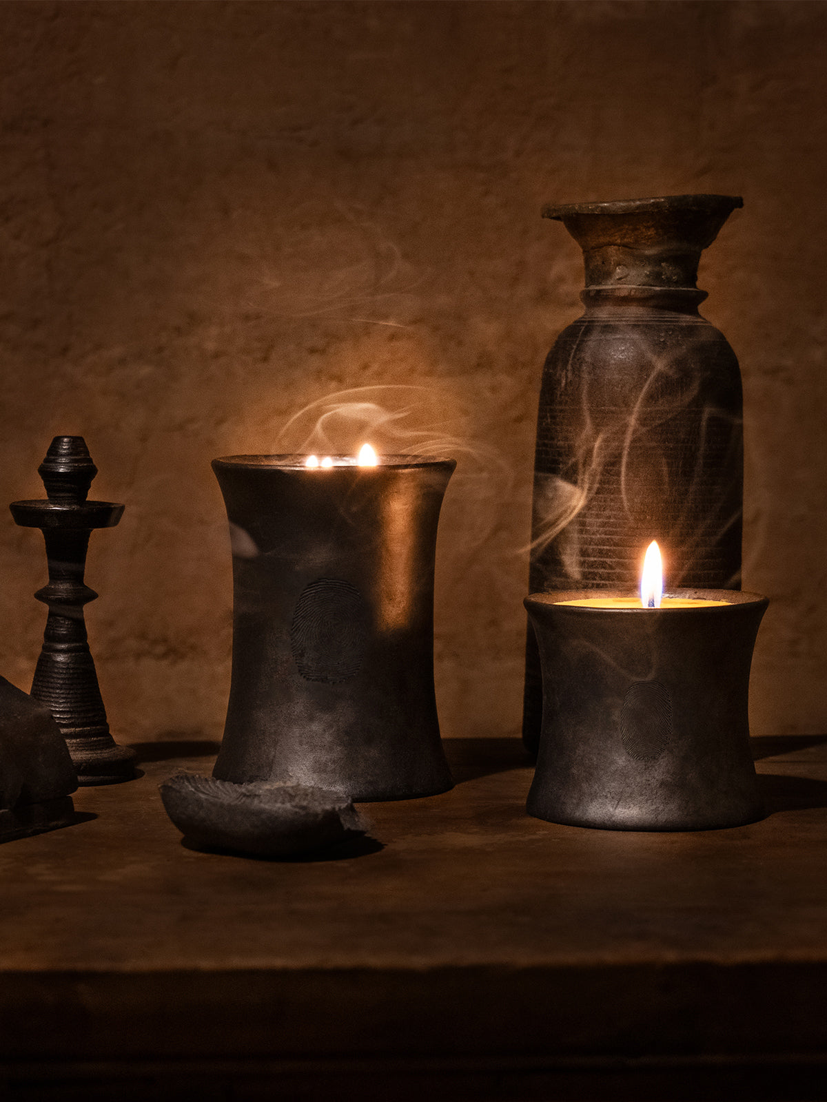 Black Pottery Handcrafted Aromatherapy Candle