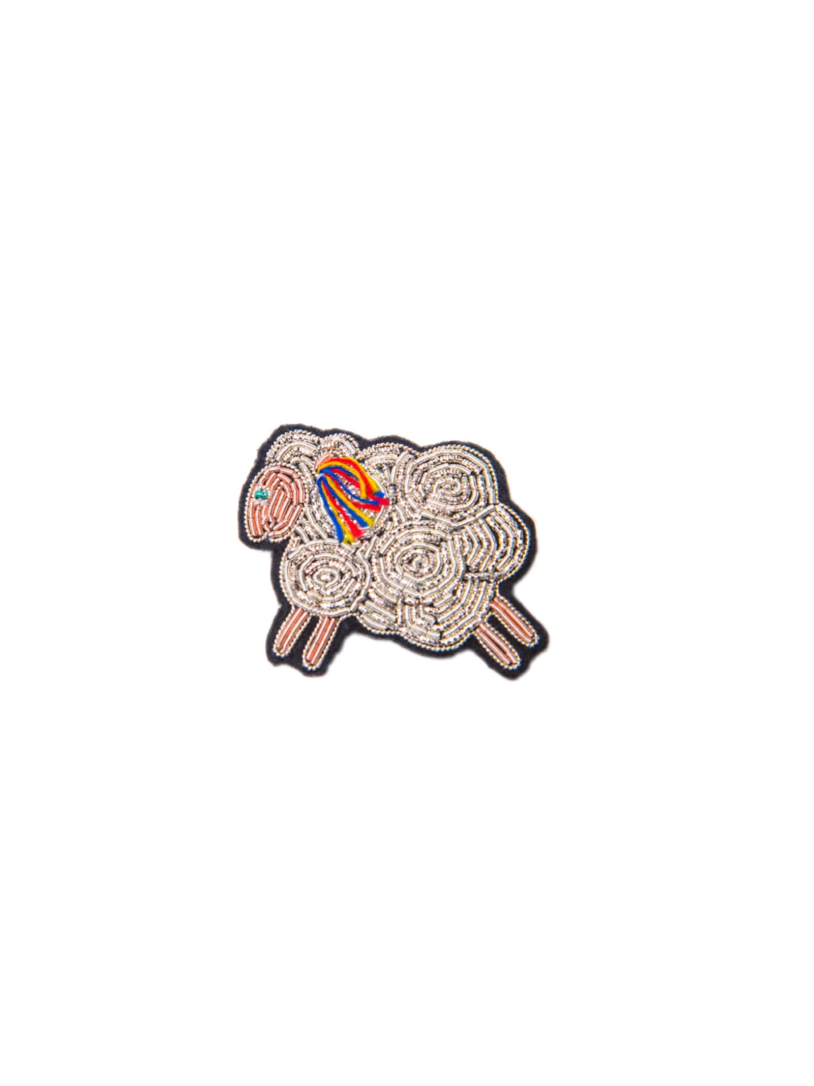 3D Hand-embroidered Brooches